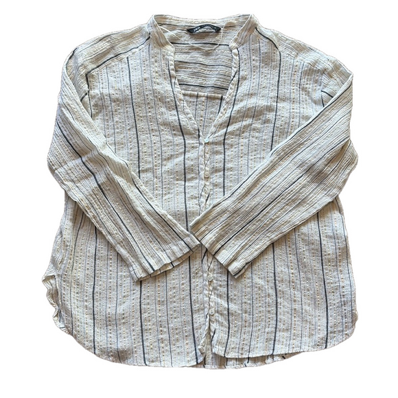 Zara Tops - Zara Woman’s XL White Metallic Textured Long Sleeve Blouse